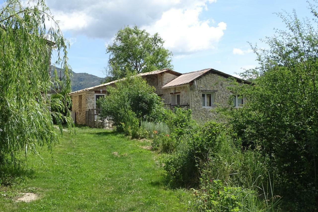 Gites Les Costoliers Châteauneuf-Miravail Exterior photo